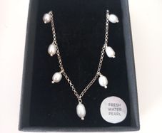 New Pretty Pearl Necklace