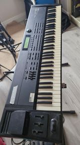 Roland XP80 Music Workstation