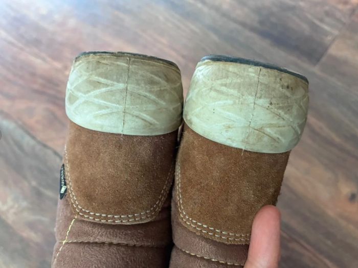 Perfect condition winter boots kids