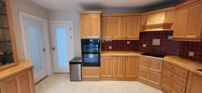 Full Solid Wood Kitchen Appliances Included
