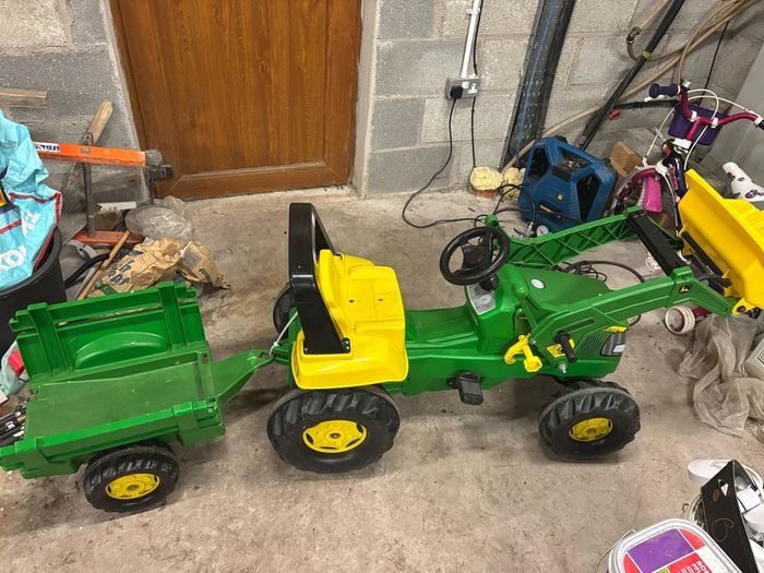 john deere ride on tractor