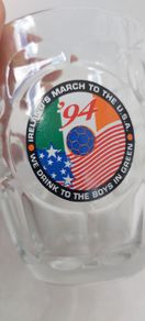 Vintage 1994 pint glass tankard,USA 1994  WORLD CUP  Ireland  glass .very collectable item,price includes post to anywhere in Ireland thank you, sold as seen.
