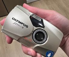 Olympus Mju II 35mm (Prime Lens)