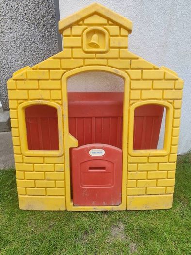playhouse