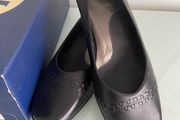 New Leather K Shoes, size 3
