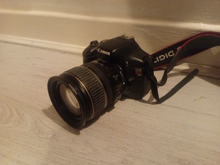 Canon Rebel T2i/EOS 550D (broken)