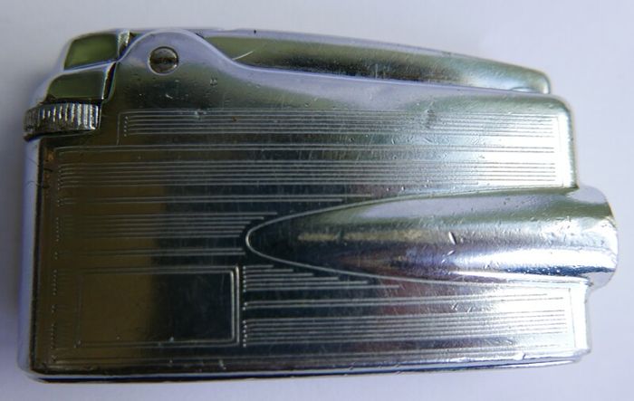 Vintage RONSON Varaflame Deco Lighter