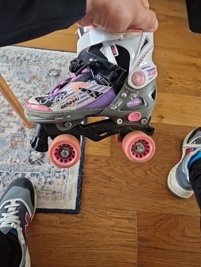 Roller skates adjustable size 1-3