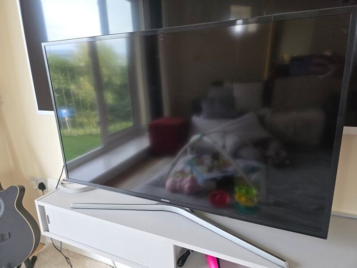 Sansung 40' Smart TV 4K UHD