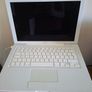 Apple laptop Image 4