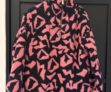 Edit row fleece top