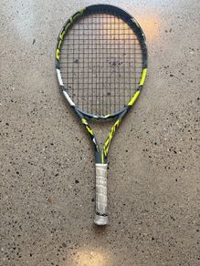 Junior tennis racket 25"