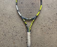Junior tennis racket 25"