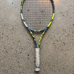 Junior tennis racket 25"