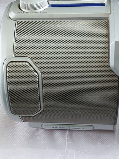 GOODMANS Stereo MW-FM CD, Tape Portable System Model GPS 327R, Fourway Speaker System, in excellent cosmetic condition