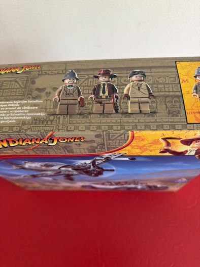 lego Indiana jones plane chase 77012