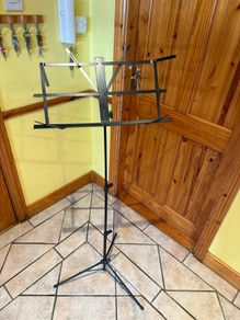Sheet music stand