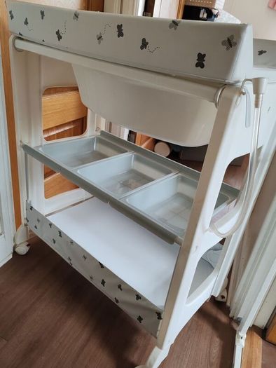 Babylo 2-in-1 Baby Changing Table & Bath
