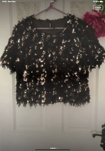 top Bnwot black fluffy embelished top short sleeve size large elli white brand