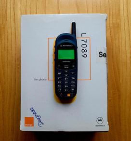 Vintage Mobile Phone: Boxed Motorola Timeport L7089 (1999)