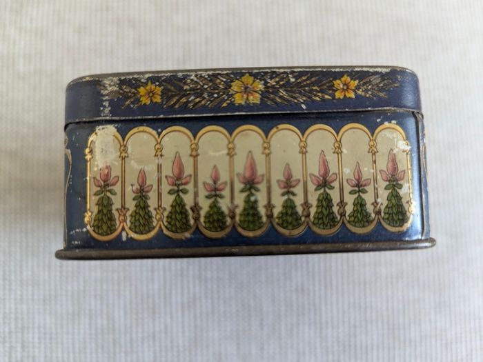 Antique French Berlingots Nantais Sweet Tin Nantes c.1900-1925