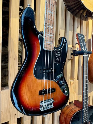 2021 Fender Vintera 70's Jazz Bass - AS NEW
