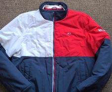 New Tommy Hilfiger size M