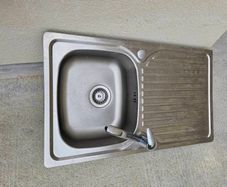 stainless steel sink