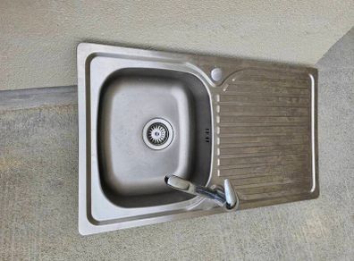 stainless steel sink
