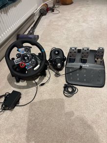 Logitech G29 driving force racing wheel