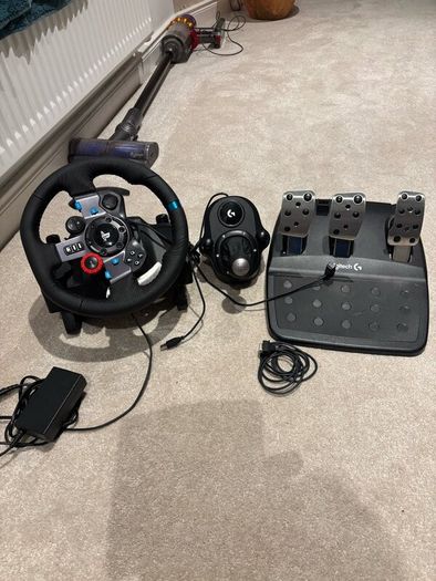 Logitech G29 driving force racing wheel