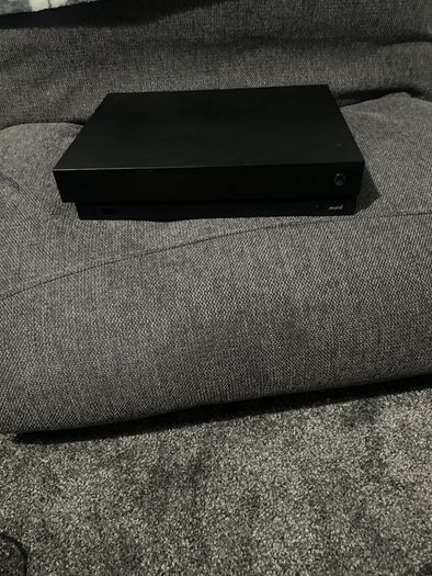 xbox one x 1tb