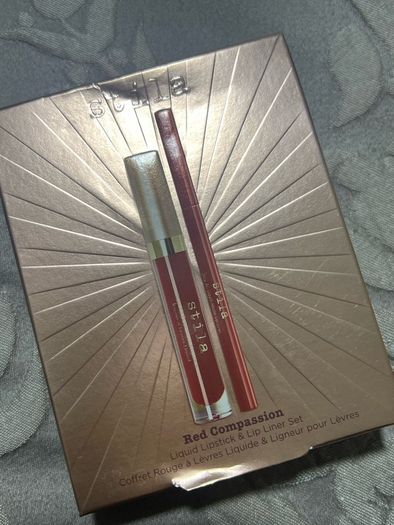 Stila Red Compassion Liquid Lipstick & Lip Liner Gift Set  brand new