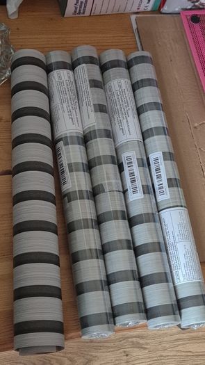 wallpaper peel back sticky