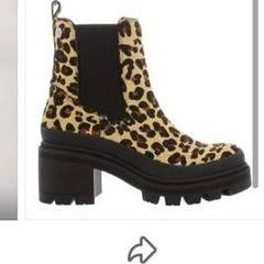 Carl Scarpa leather leopard print chelsea boots