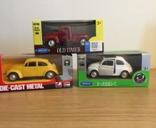 Diecast model cars