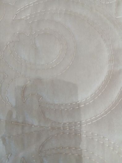 Brand New Gold Bella Kingsize Duvet Set