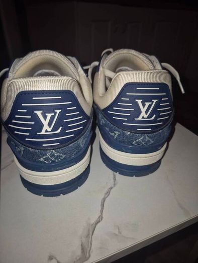 mens LV runners