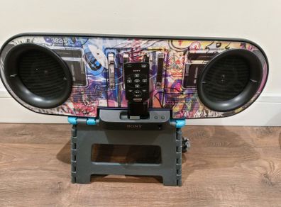 Sony iPod dock and bluetooth speaker