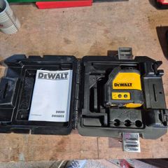 Dewalt laser level (red)