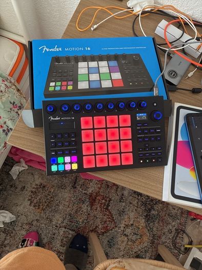 Fender Motion 16 Midi Controller