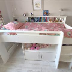 Mid sleeper