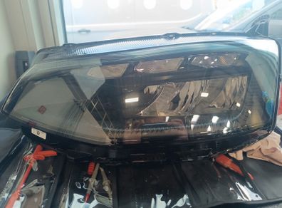VW headlamp