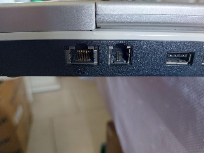 Vintage Dell Inspiron 1501, Mobile AMD Sempron Processor 3500 +, 1.8GHz, 1GB Ram, 120GB HDD, Windows 7, Chrome, Opera, Firefox and VLC
