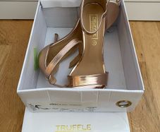 Metallic Rose Gold Heels Size 4