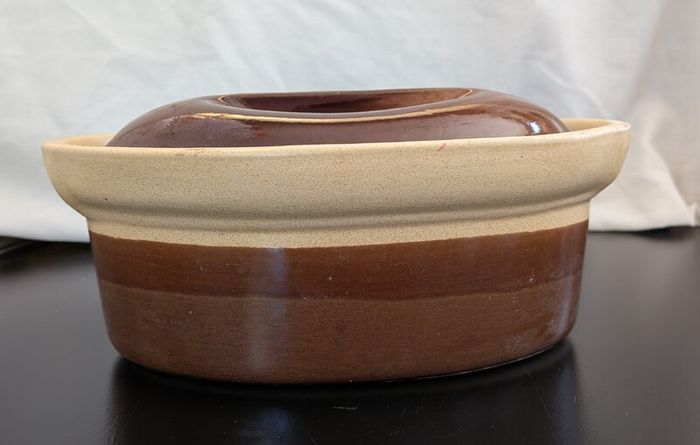 Vintage Emile Henry France No. 4 P2 Oval Lidded Casserole Dish 26cm
