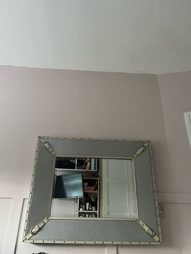 mirror and dressing table