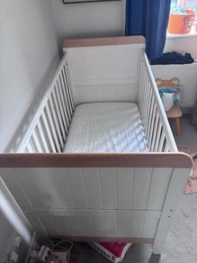 Cot & changing board