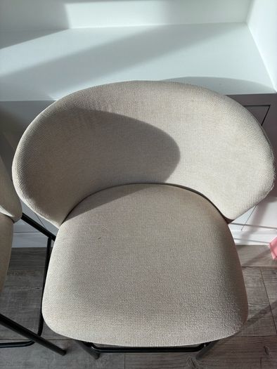 2 Breakfast Bar Stools by KAVEHOME