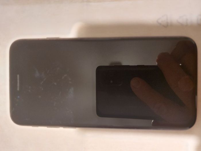 2 xApple Iphone 7, 32GB, Activation Locked, For parts or repair, Excellent Cosmetic Condition